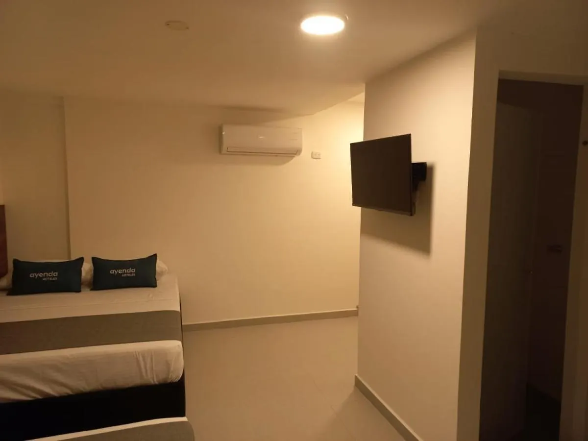 Hotel Colombia Avenida Medellín 3*,