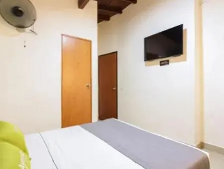 Hotel Colombia Avenida Medellín 3*,  Colombia